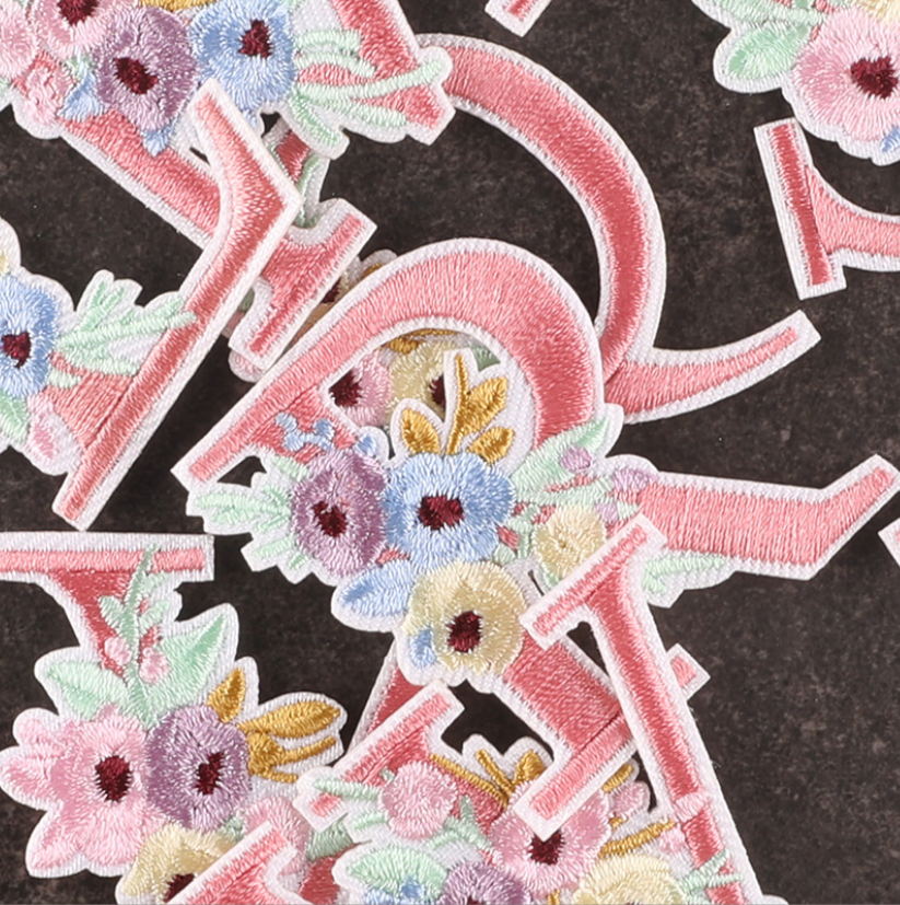 Patchs brodés de fleurs roses  - Sewing Id avis et prix