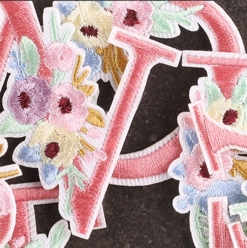 Patchs brodés de fleurs roses  - Sewing Id avis et prix