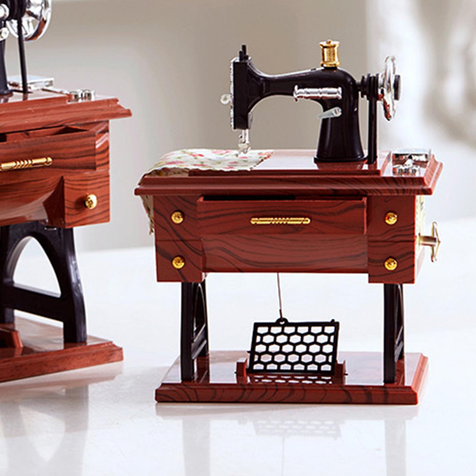 Boîte à musique miniature en f - Sewing Gathering avis et prix